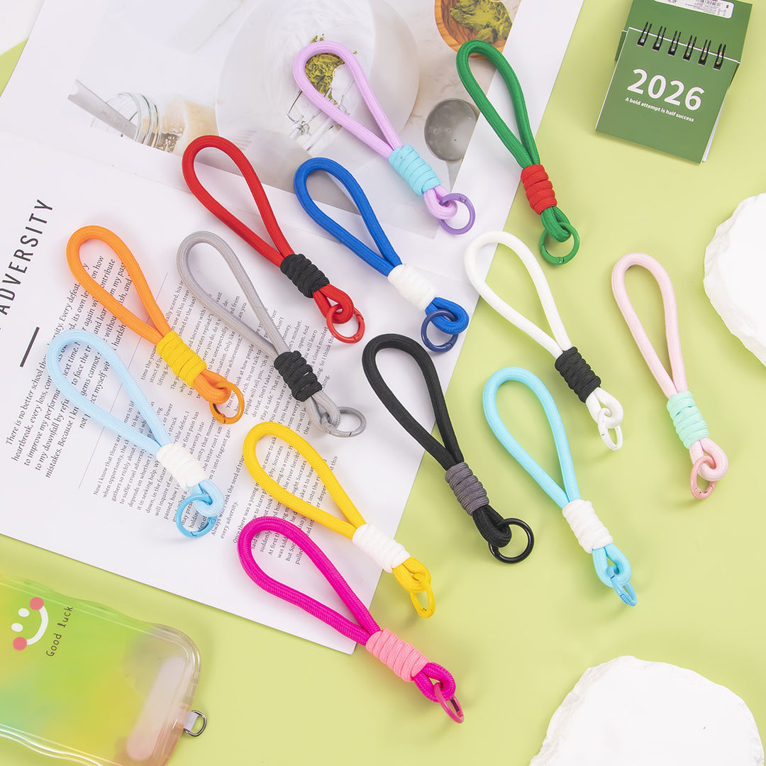 Multifunctional Paracord Keychain Stornfield