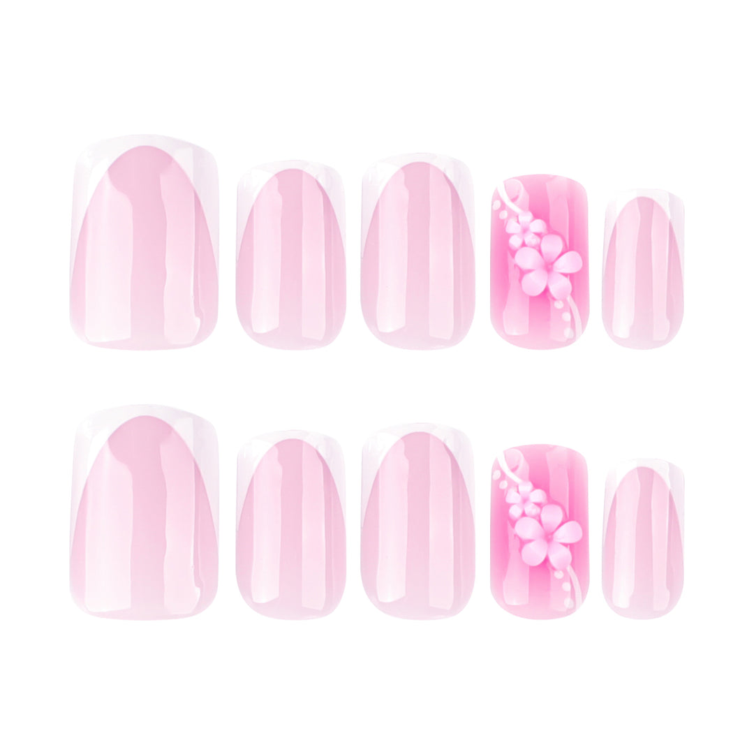 Artfully decorated gel nails Stornfield