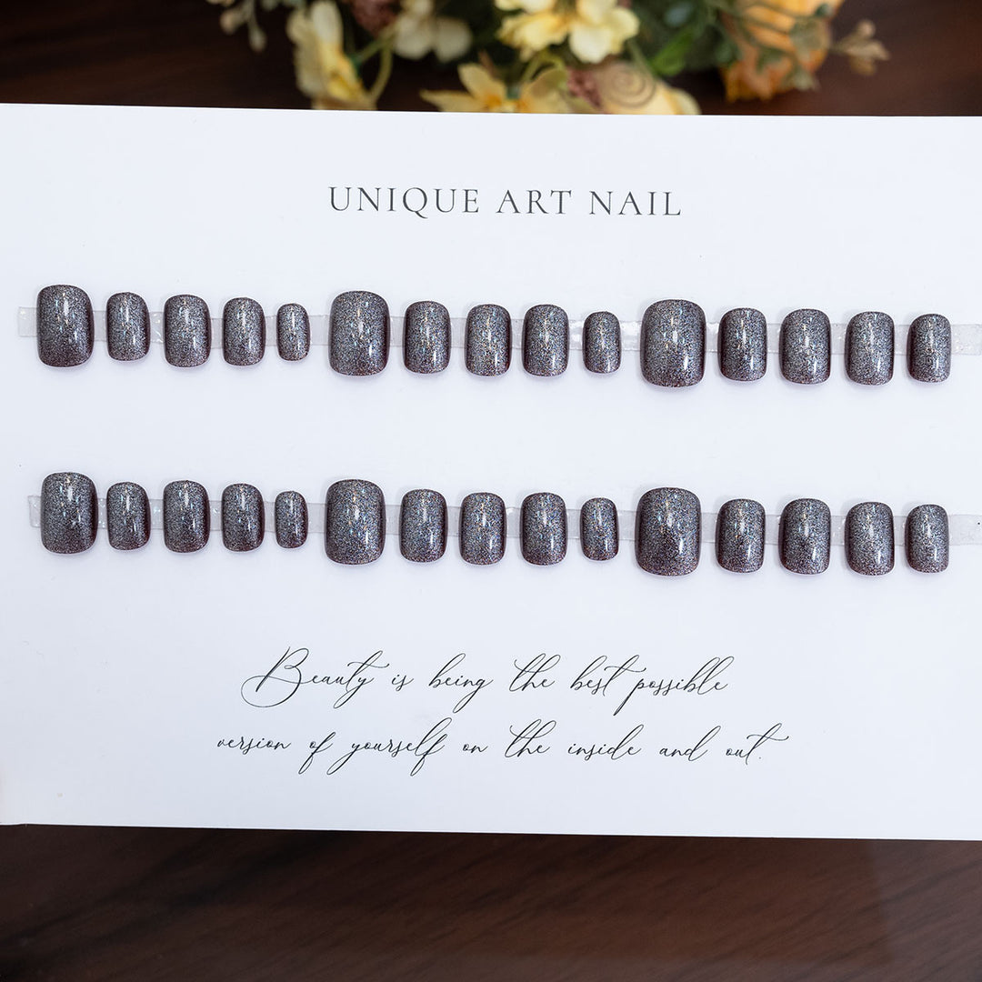 Glittery Gel Press-On Nail Set