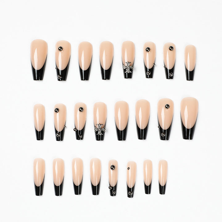 Stylish artificial nails with extravagant design Stornfield
