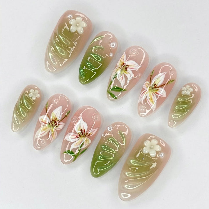 Extravagant Art Nails Stornfield