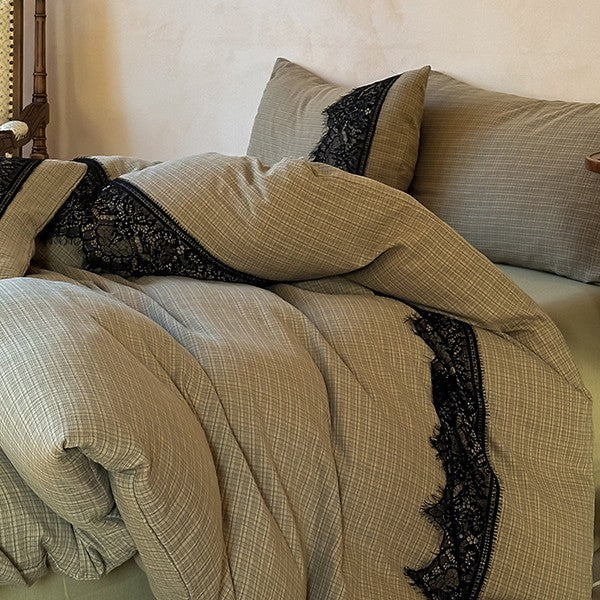 Luxurious cotton bedding set with lace trim