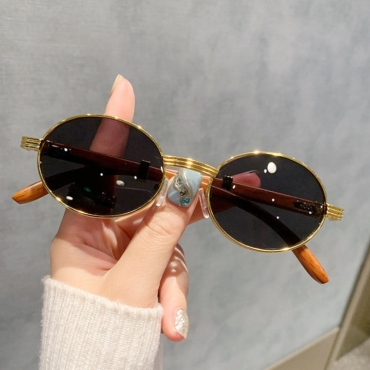 Ladies fashionable sunglasses with elegant shine and comfortable temples Stornfield
