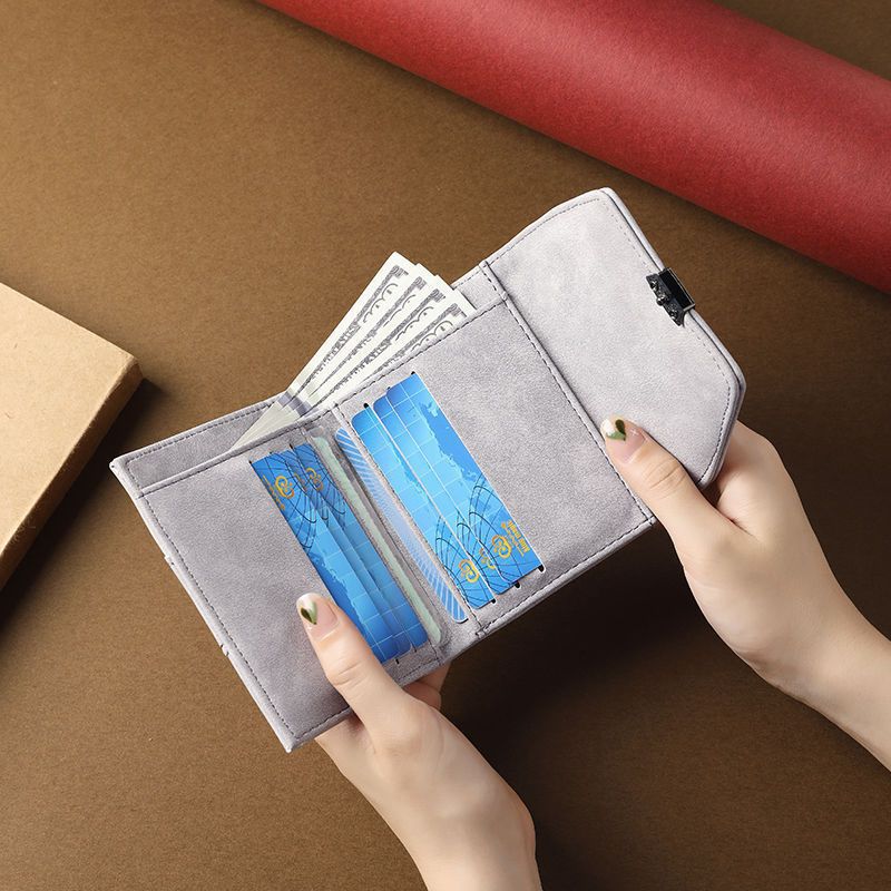 Elegant Textured Leather Card Holder Stornfield