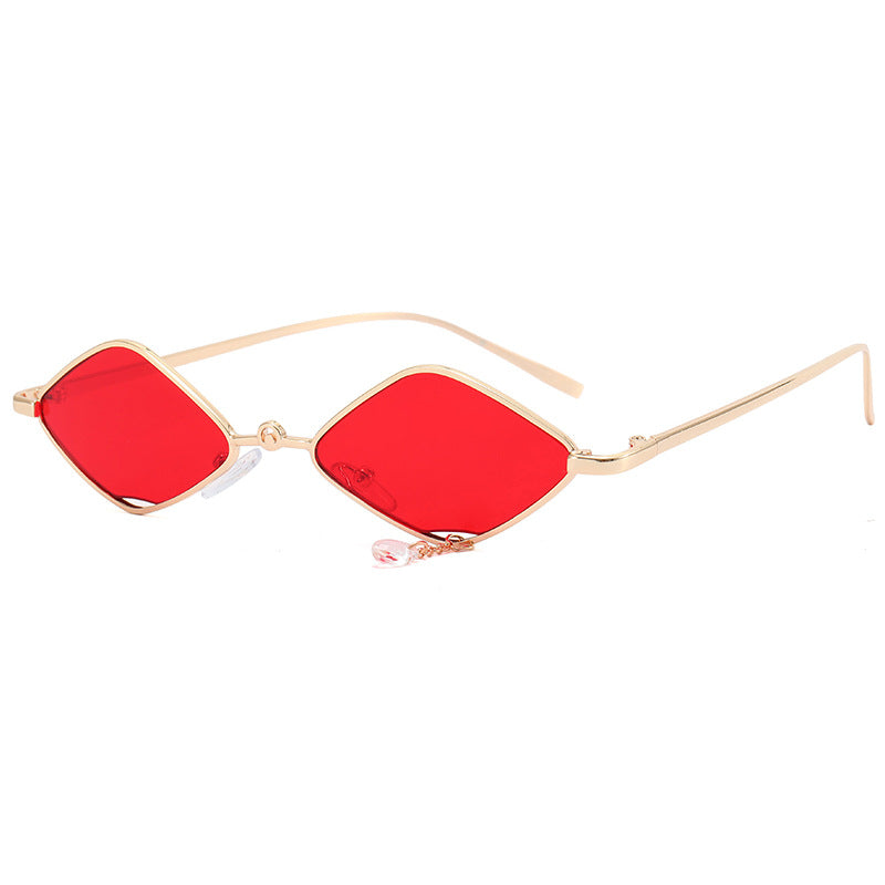 Ladies fashionable sunglasses with faceted frame Stornfield