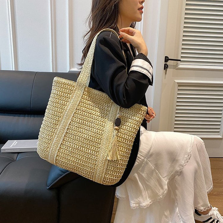 Large macrame bag with leather accents Stornfield