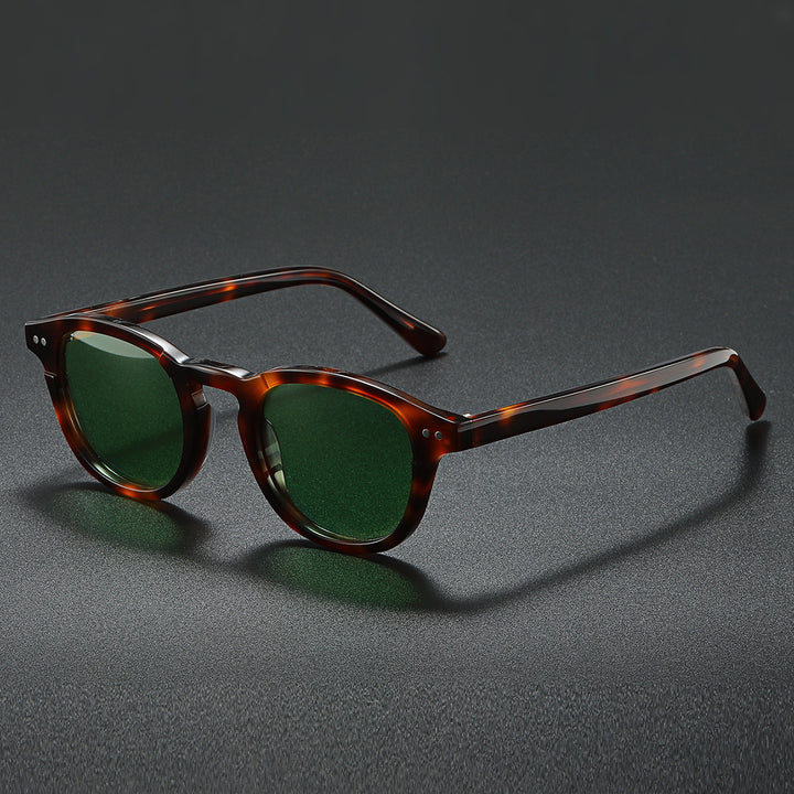 Women’s fashionable sunglasses in contemporary tortoiseshell design Stornfield