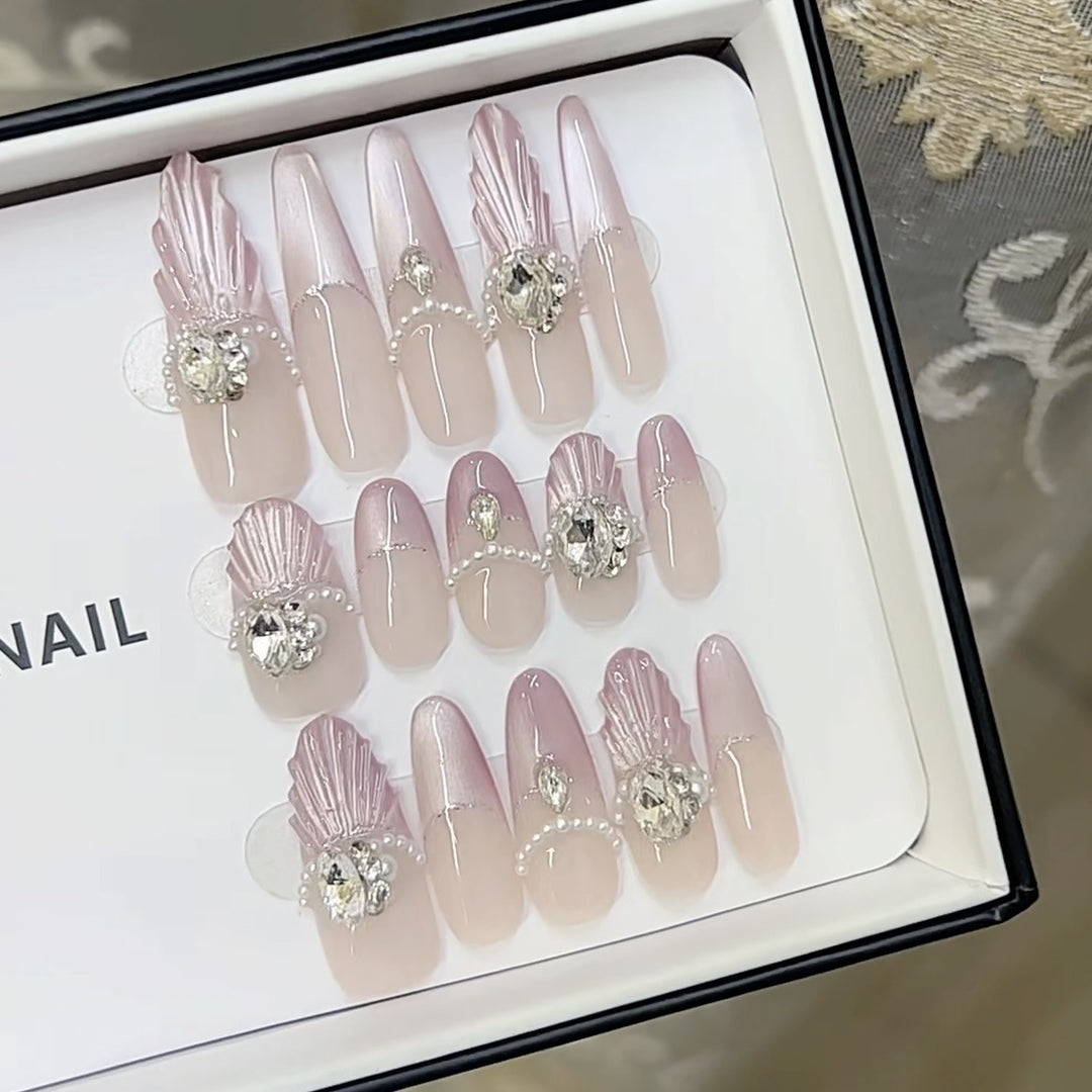 3D Decorative Press-On Nail Set Stornfield