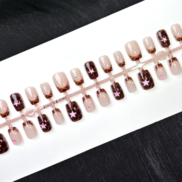 Elegant Polka Dot and Lace Press-On Nail Set