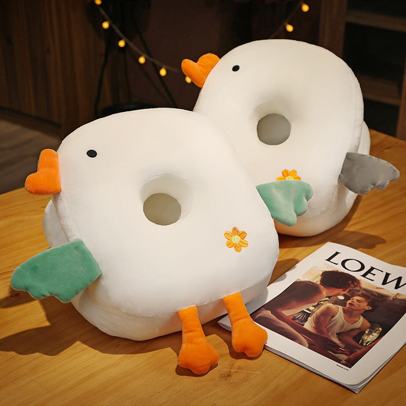 Plush seat cushion with ergonomic design Stornfield