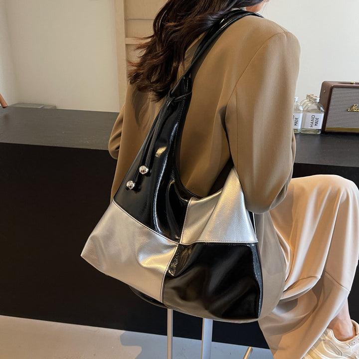 Chic Reversible Hobo Bag Stornfield