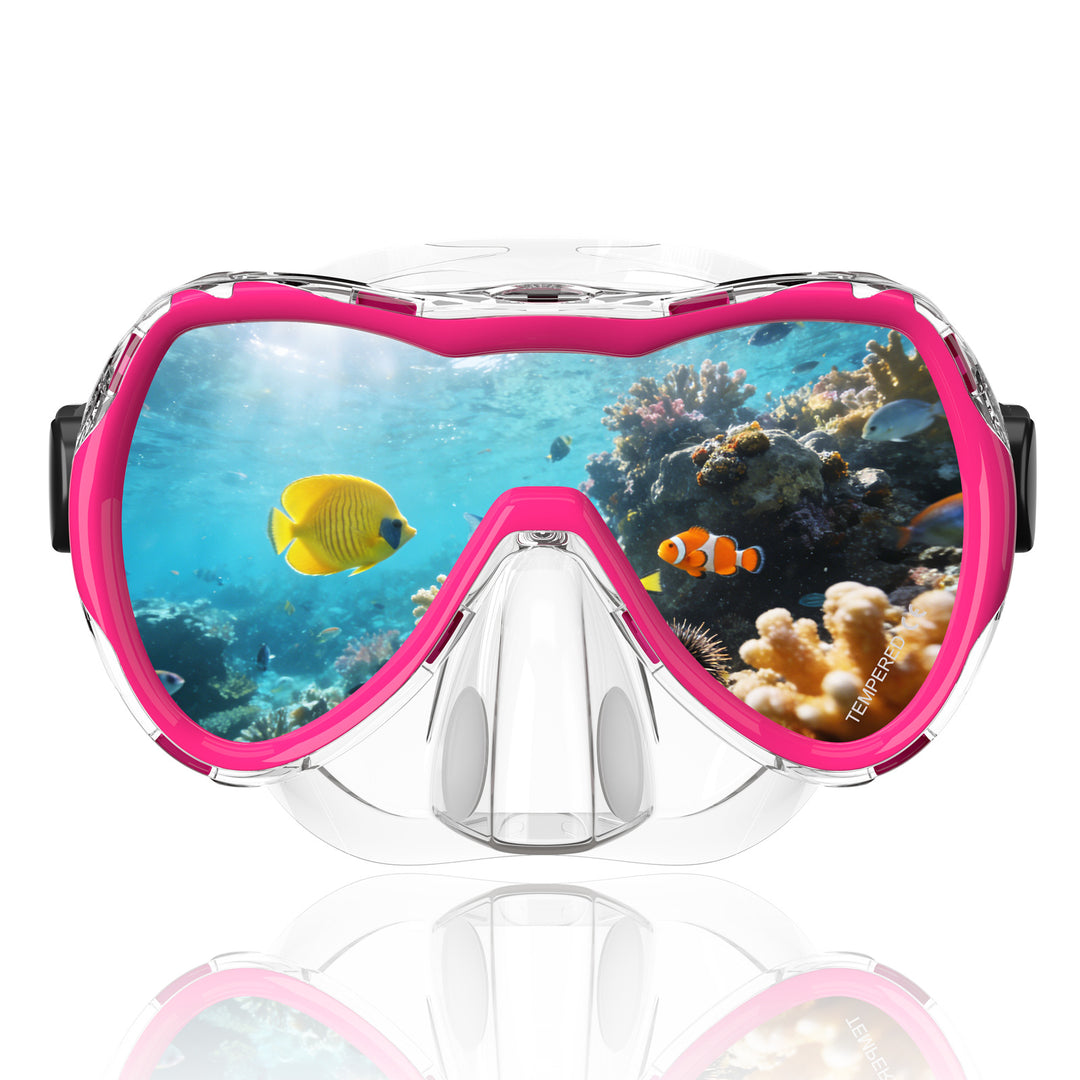Diving mask with wide field of vision by Stornfield