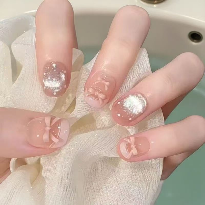Elegant Press-On Nail Art Collection Stornfield
