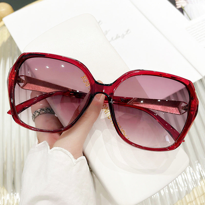 Women's oversized sunglasses in elegant butterfly design Stornfield