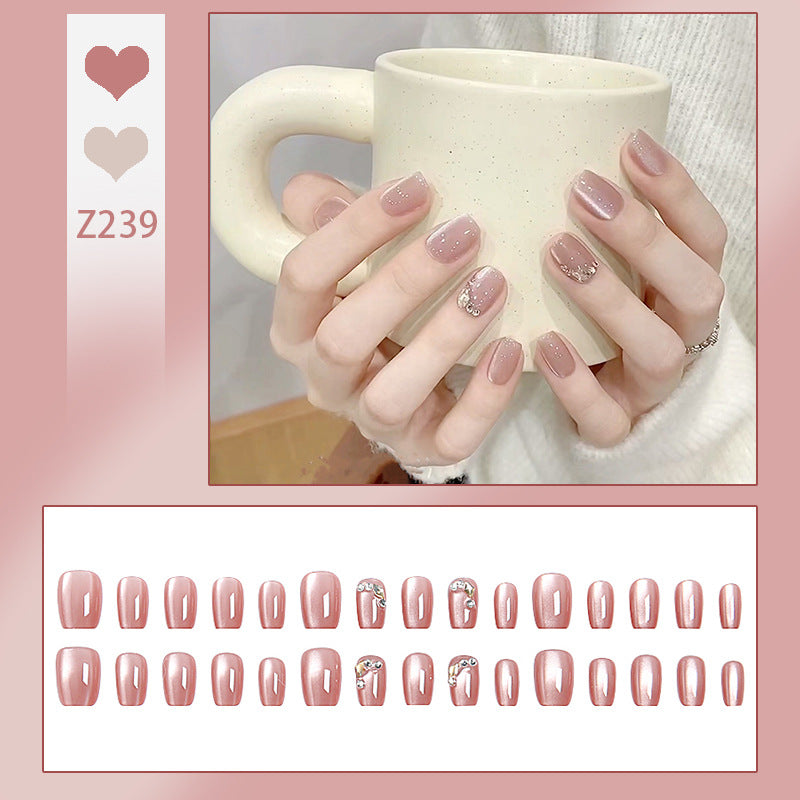 Glittering artificial nail tips with elegant details Stornfield