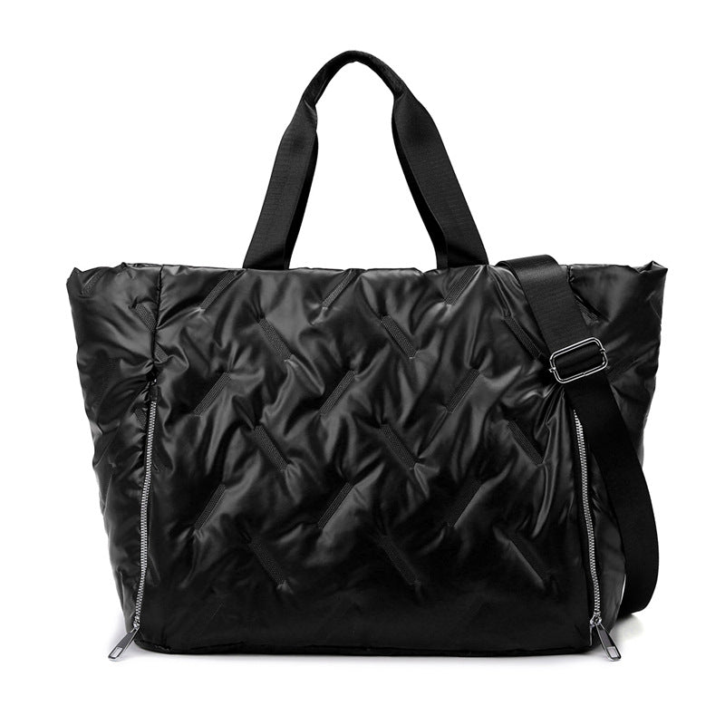 Stylish and Spacious Sports Bag with Practical Carrying System Stornfield
