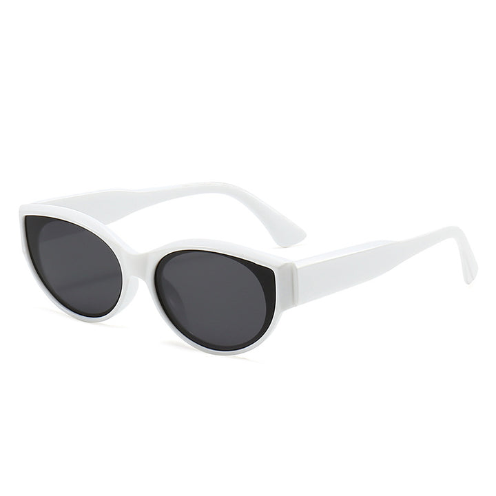 Women Cat-Eye Sunglasses with Clear and Modern Design Stornfield