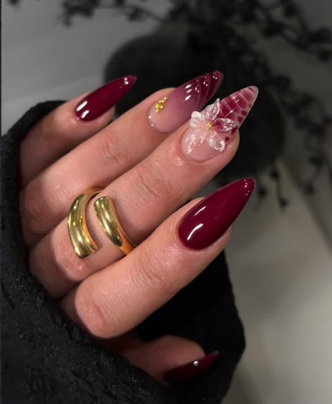 Acrylic nail set with elegant decorations Stornfield
