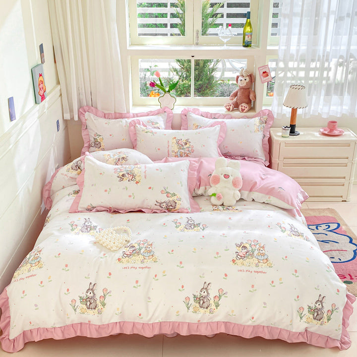 Children's Playful Strawberry Print Bedding Set