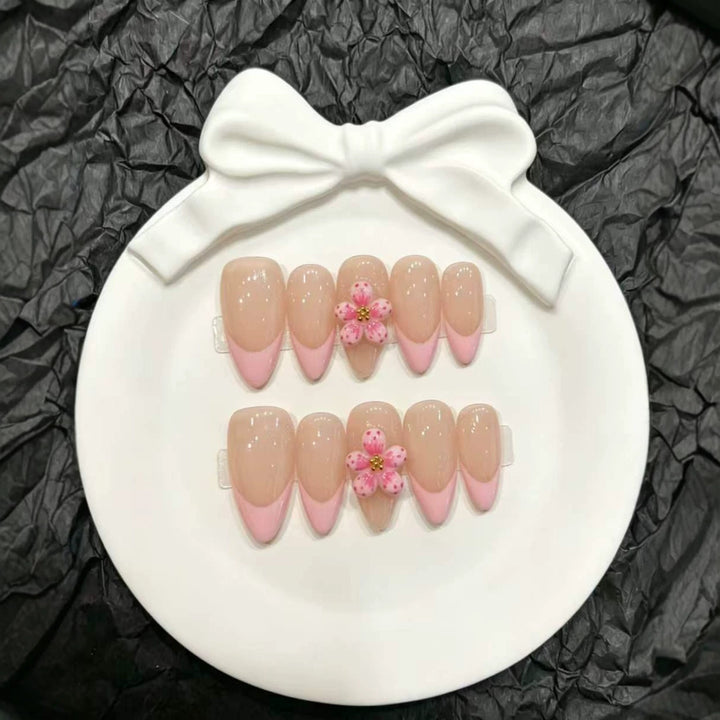 Decorative Floral Touch Press-On Nail Set