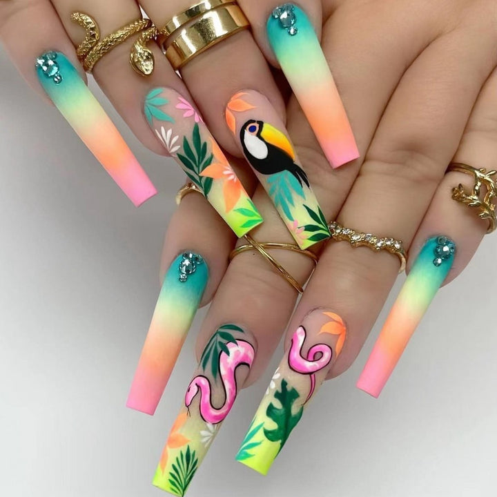 Artificial nail tips in tropical design Stornfield