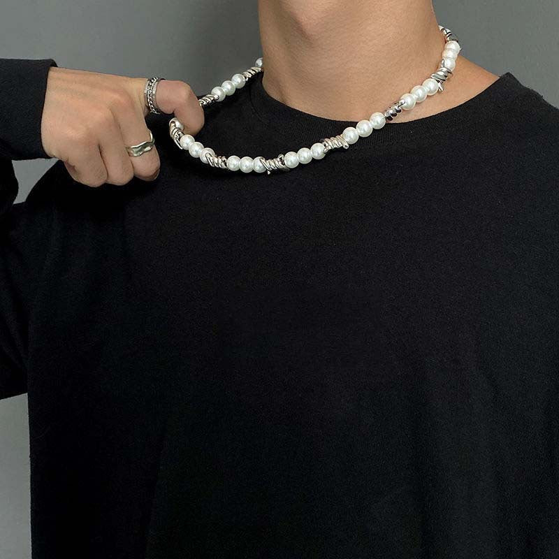 Delicate pearl necklace with filigree design Stornfield