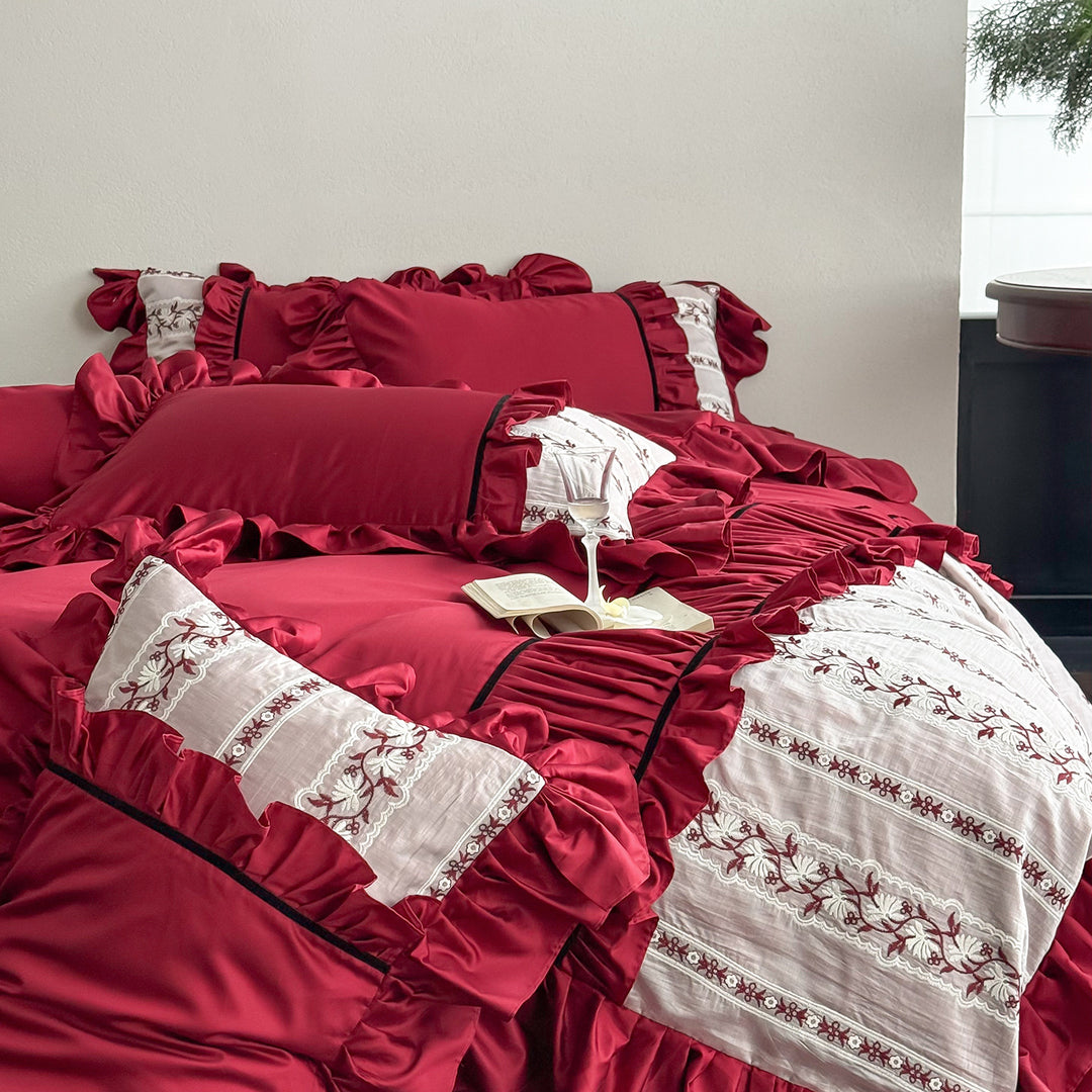 Luxurious Ruffle Bedding Set made of Satin with Embroidered Border