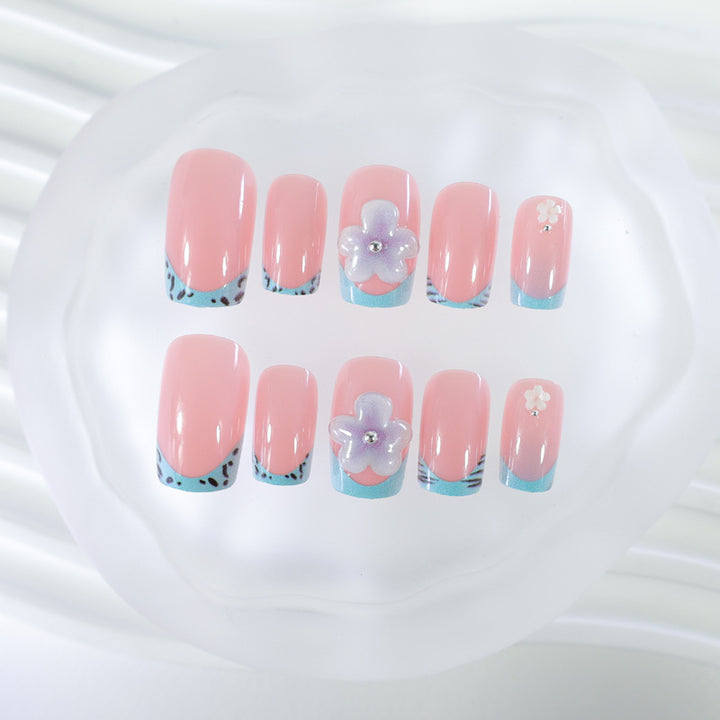 Artificial nails with floral designs Stornfield