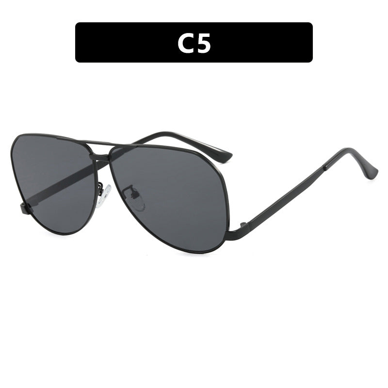 Women’s airplane sunglasses with modern metal frame and polarized lenses Stornfield