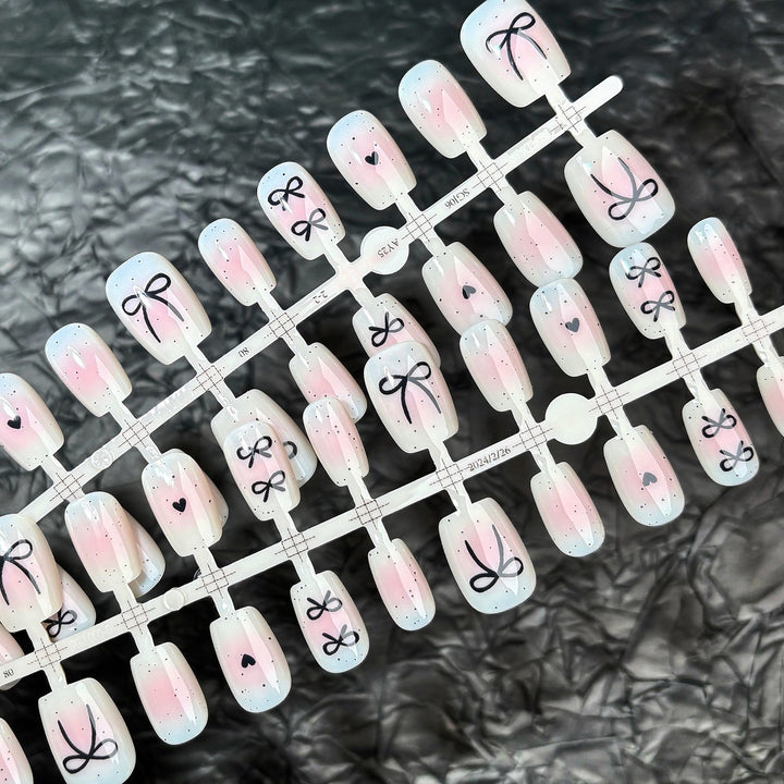 Decorative Press-On Nail Art Set 1790745420