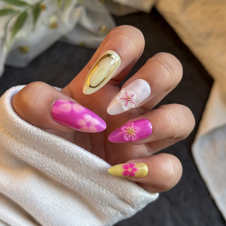 Artistic Press-On Nail Set with Floral Design Stornfield