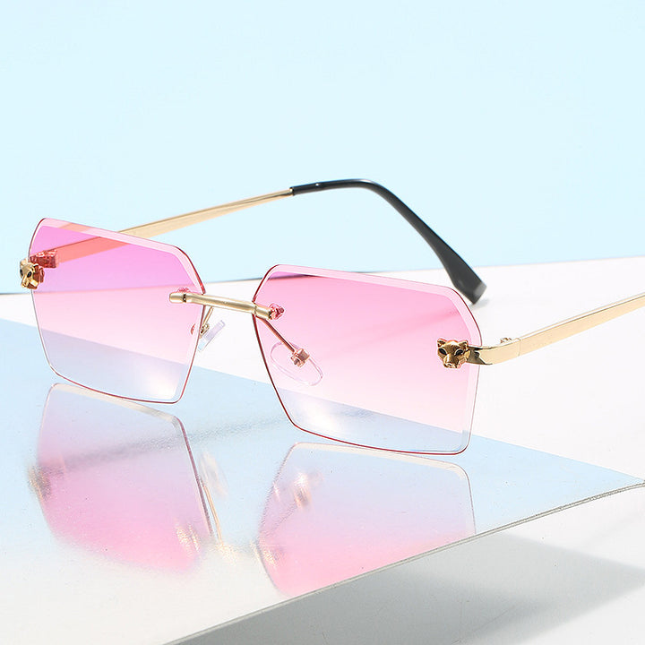 Women's fashionable square sunglasses with elegant metal frame Stornfield