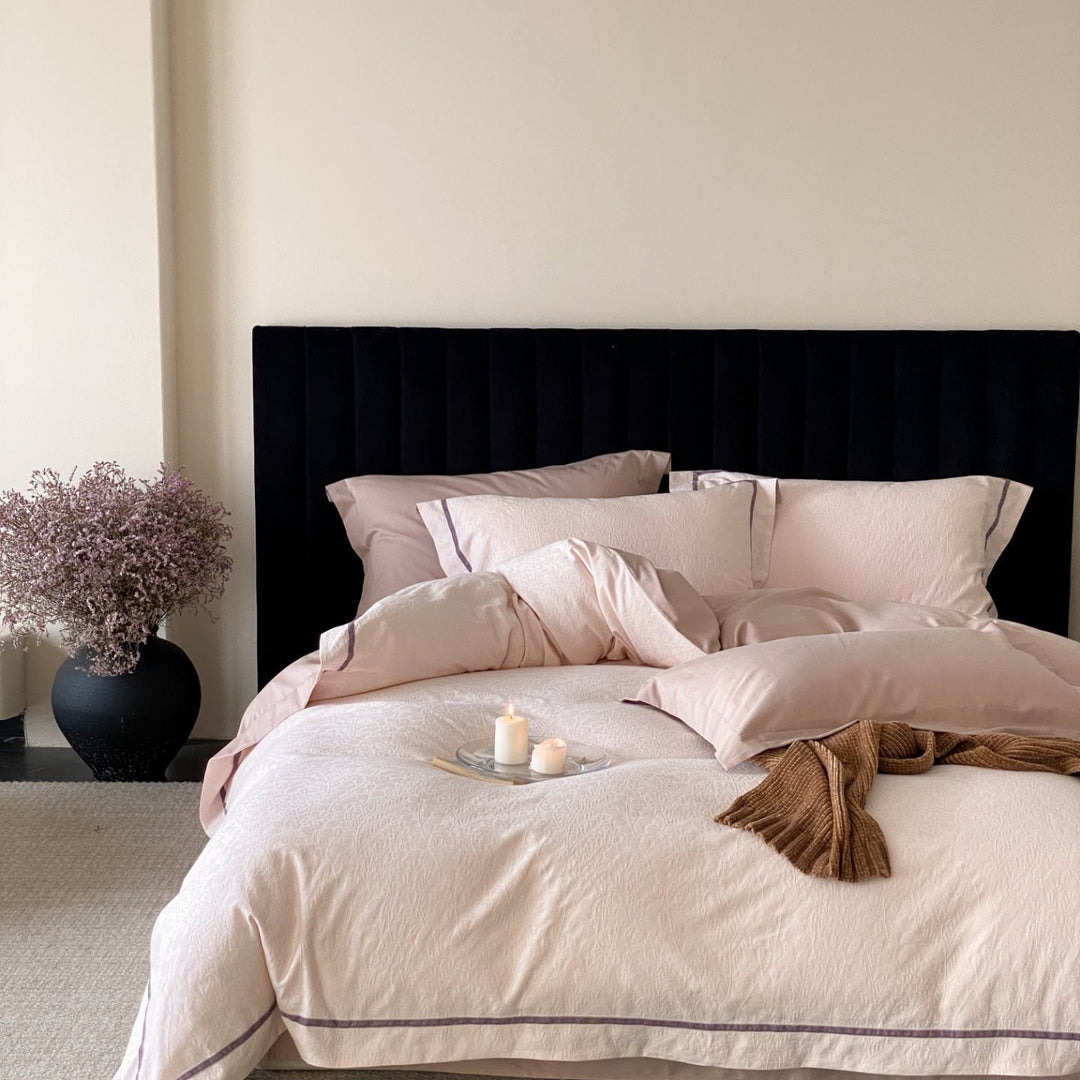 Premium bedding set made of breathable cotton blend with contrasting piping