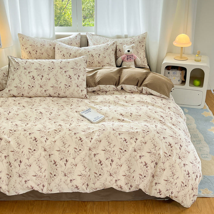 Floral Pattern Comforter Set