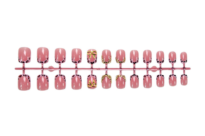 Art nail set with luxurious filigree decorations Stornfield