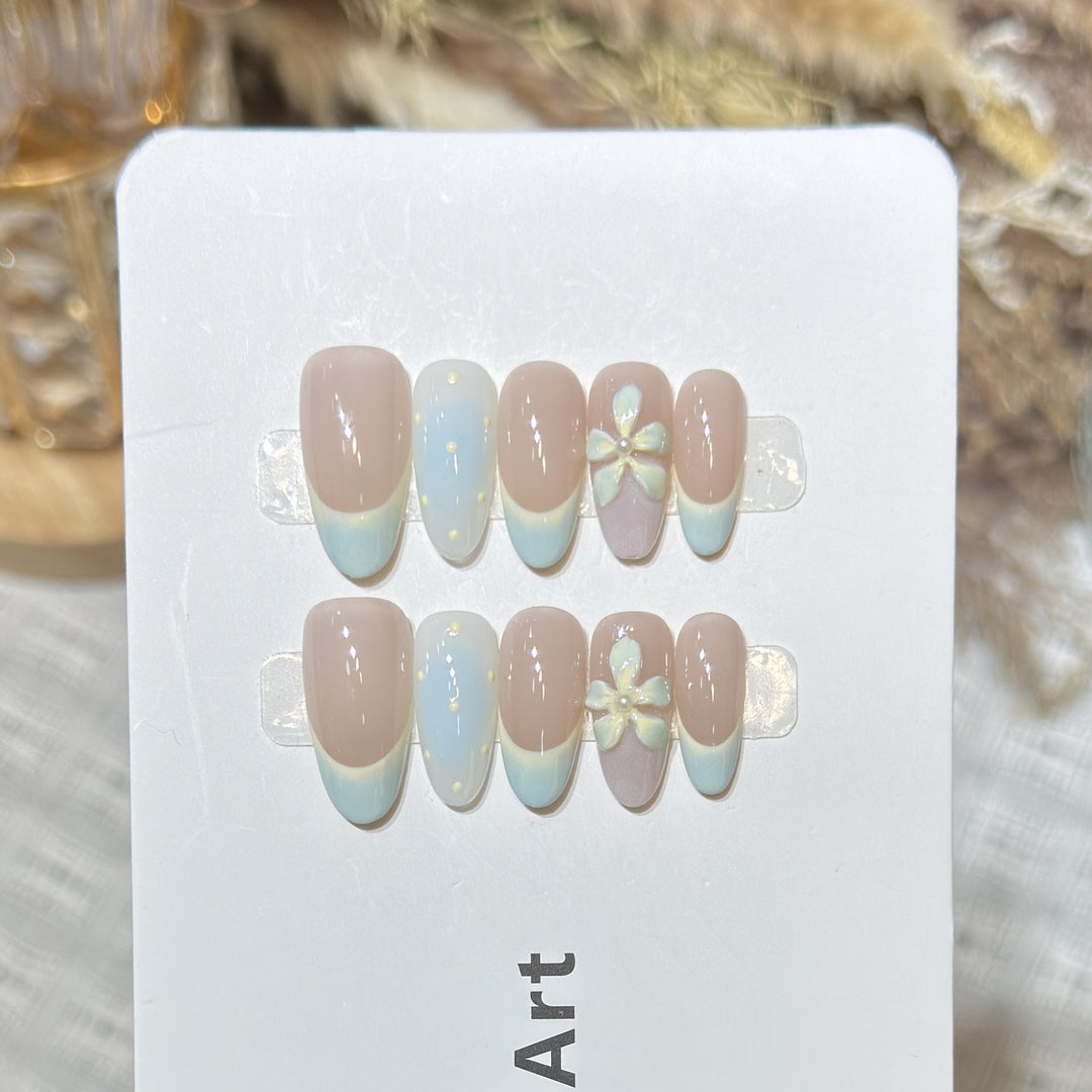 Elegant Press-On Nail Art Set with Floral and Ombre Design Stornfield