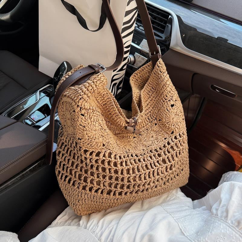 Braided summer handbag with practical leather handles Stornfield
