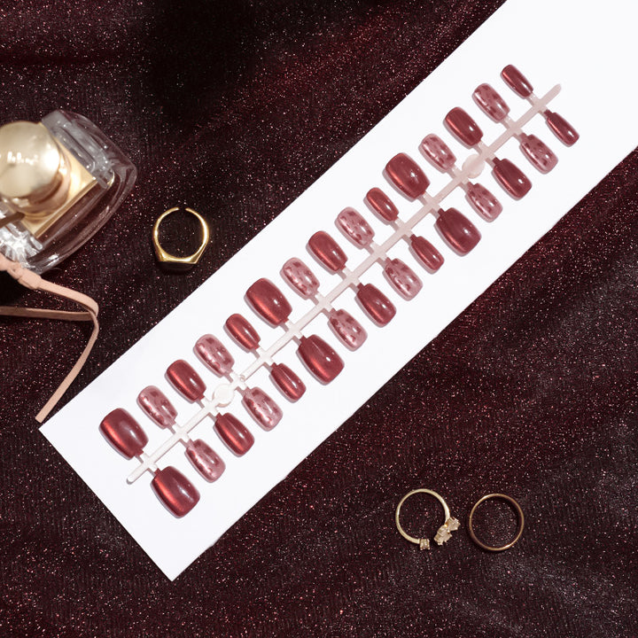 Artificial Nail Tips in Modern Leopard Design Stornfield