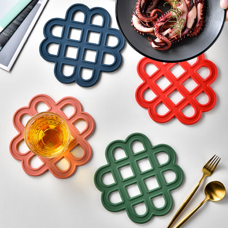 Heat-resistant silicone coaster with decorative design Stornfield