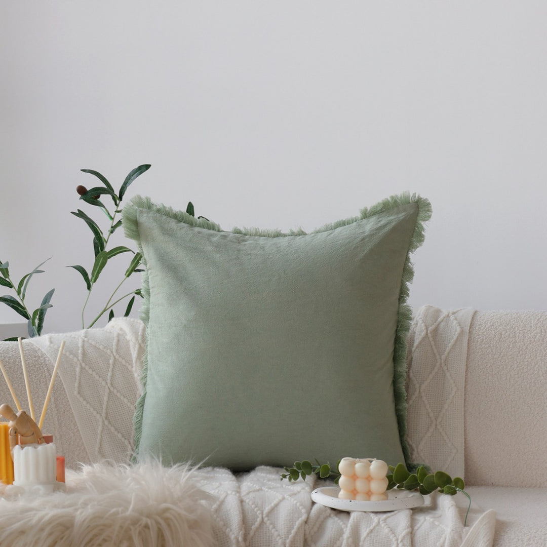 Structured decorative cushion cover