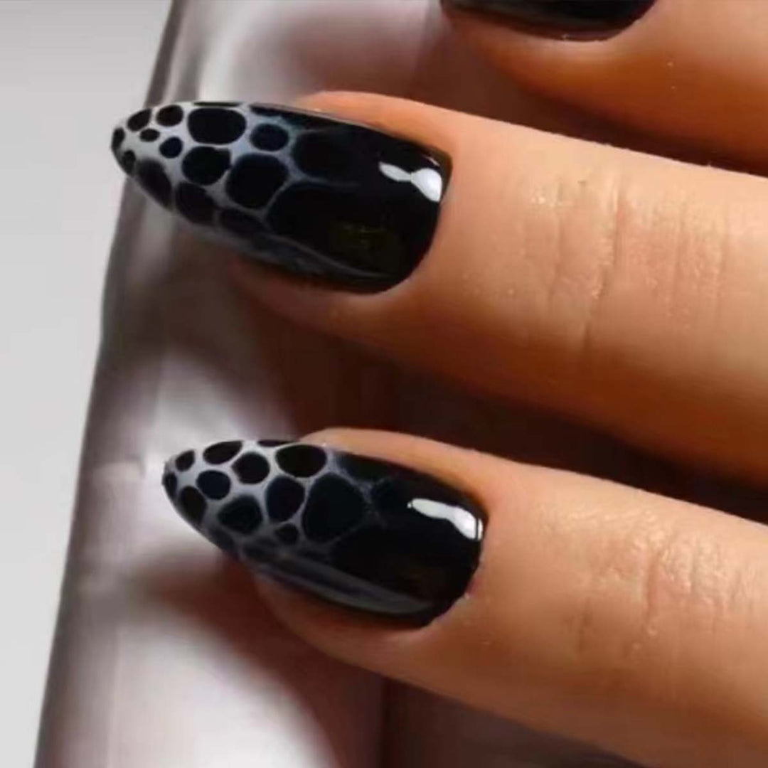 Artful stiletto nails with modern design Stornfield