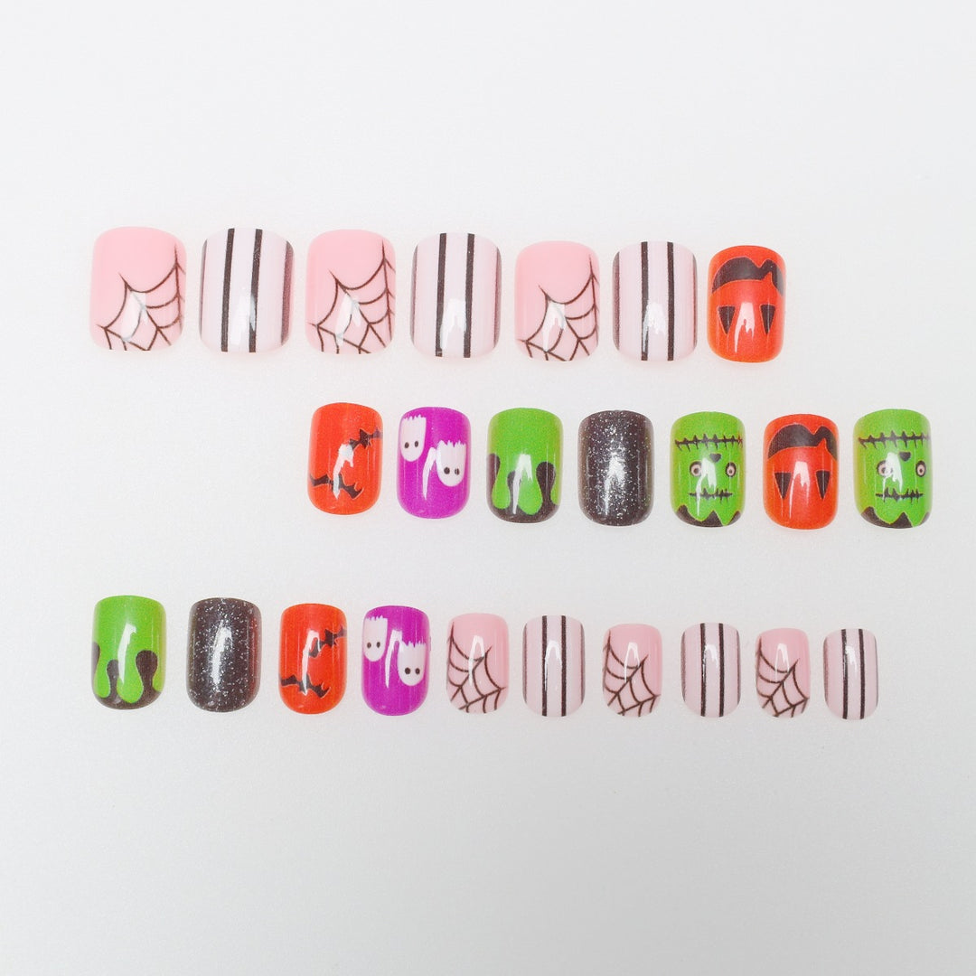 Halloween-Themed Nail Art Stornfield