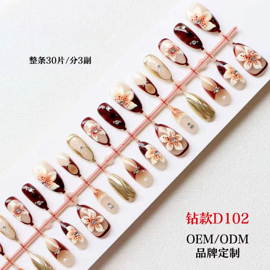 Artistic Press-On Nail Set with Floral Accents Stornfield
