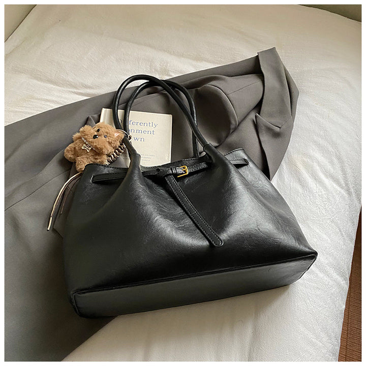 Luxurious Leather Shoulder Tote