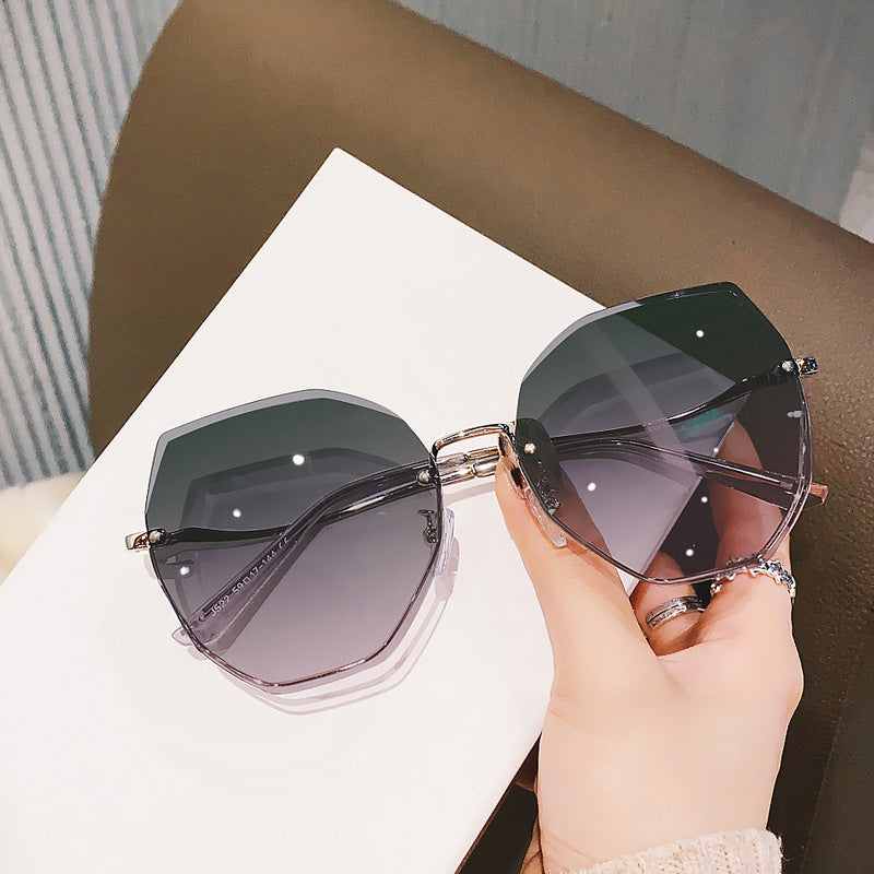 Women oversized sunglasses with stylish, faceted frame Stornfield