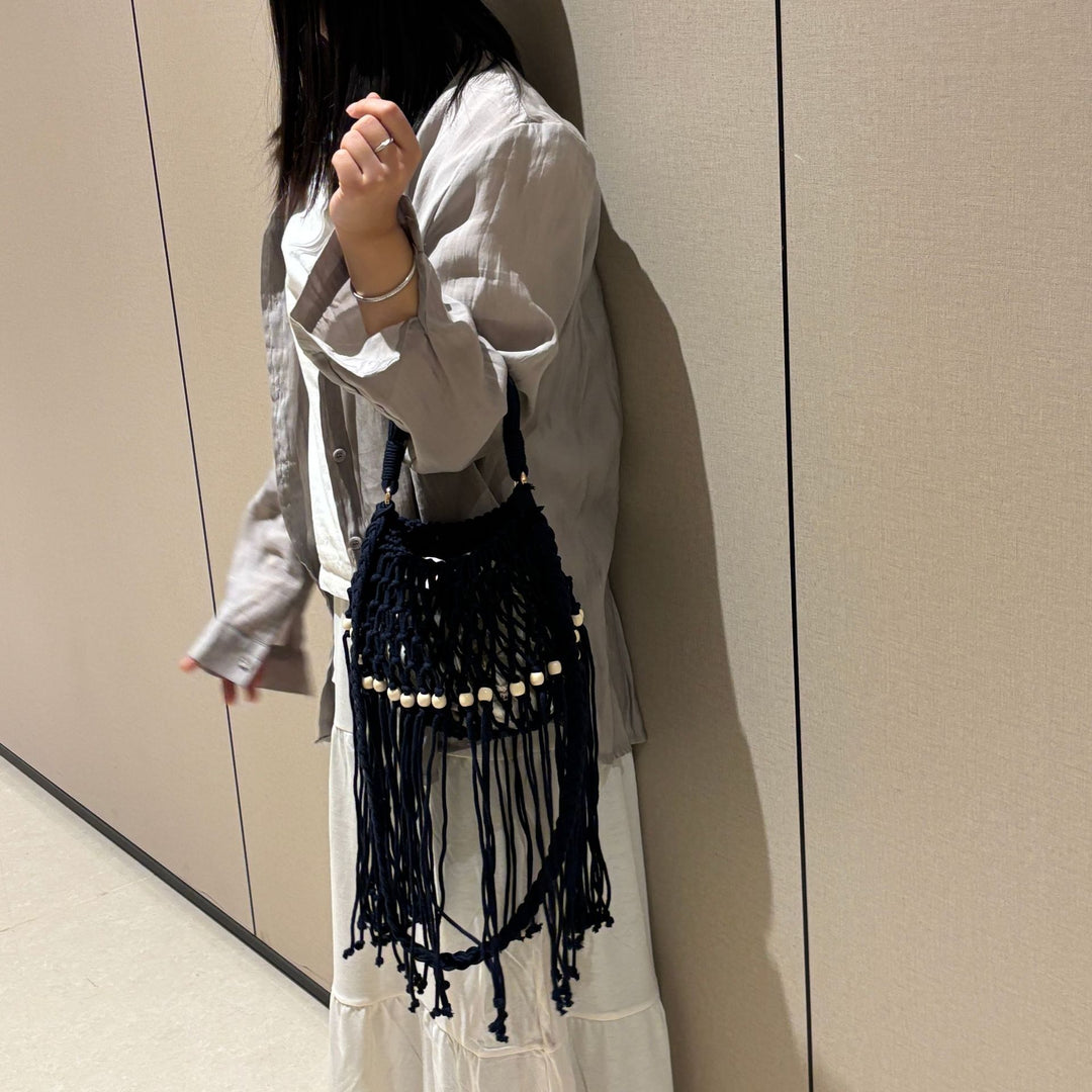 Hand-knotted shoulder bag with tassels Stornfield