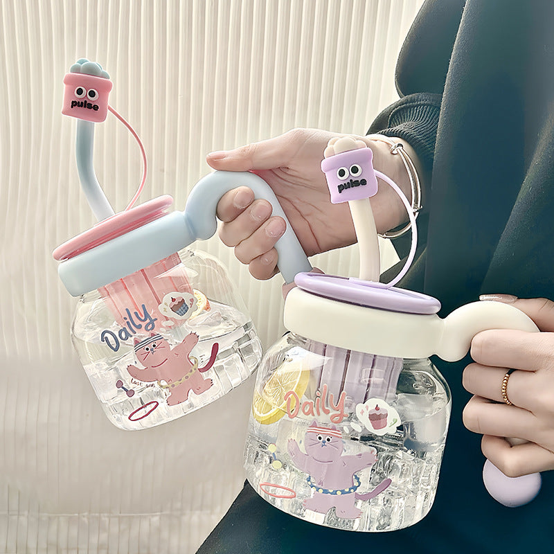 Women’s creative drinking bottle with integrated silicone straw Stornfield