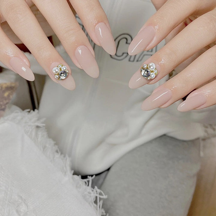 Artificial nail set with elegant pearl design and high-gloss surface Stornfield