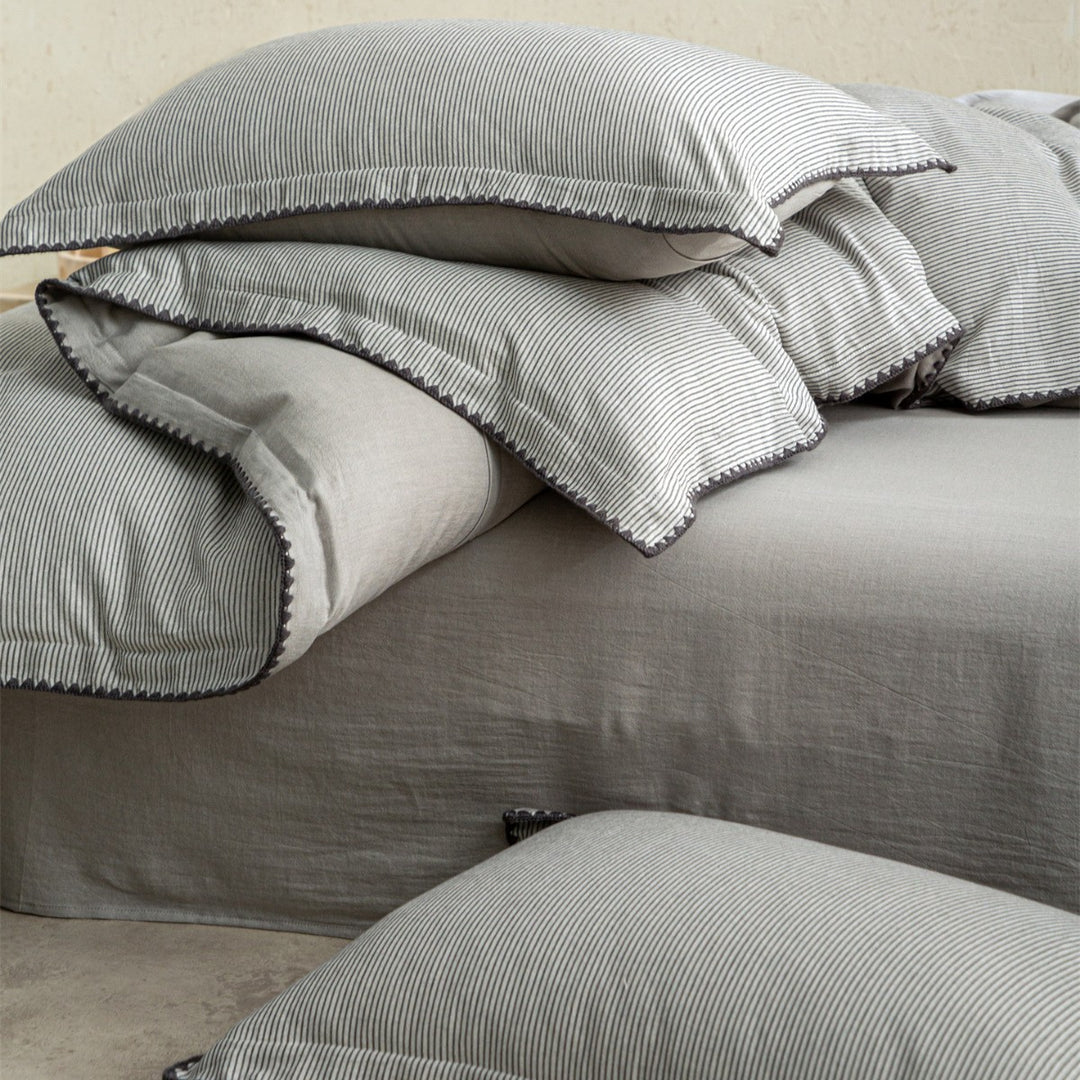 Stonewashed Linen-Blend Textured Stripe Duvet Cover Set with Reversible Corduroy Finish