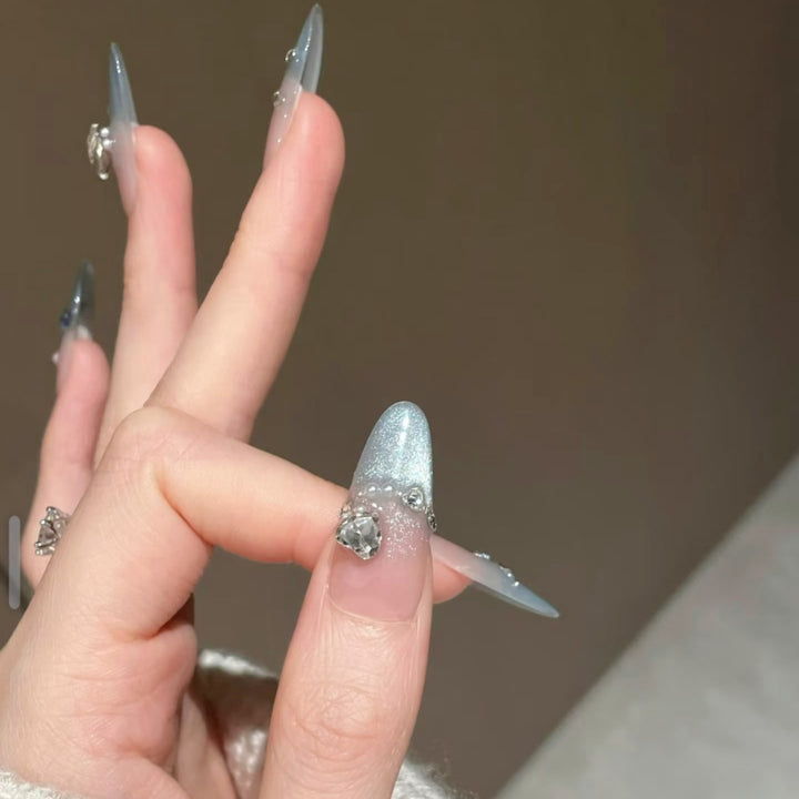 Glamorous Nail Tips Stornfield